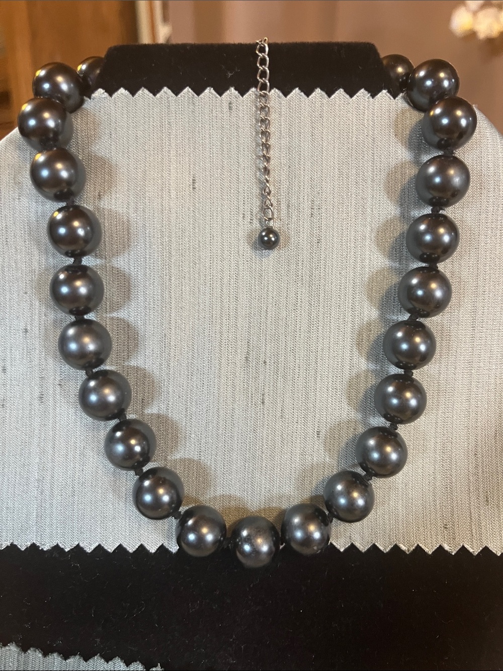 Stylish Grey Pearl Necklace - Women Jewelry